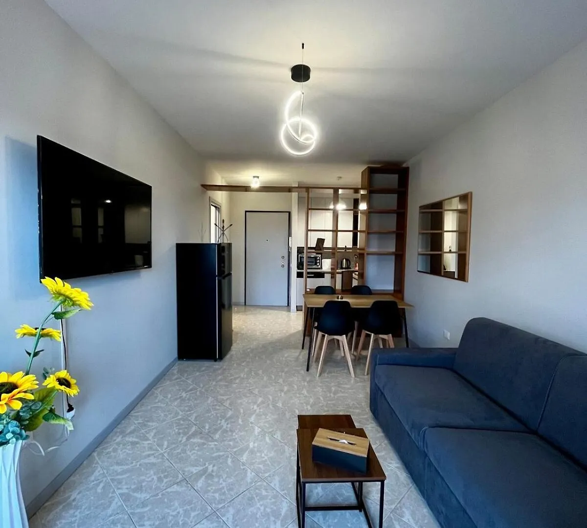 公寓 Kristall Lago Pool View By Almanova Residenze 代森扎诺-德尔加达