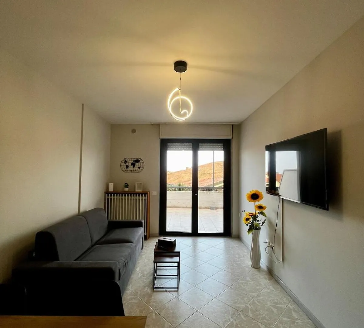 Kristall Lago Pool View By Almanova Residenze Desenzano del Garda
