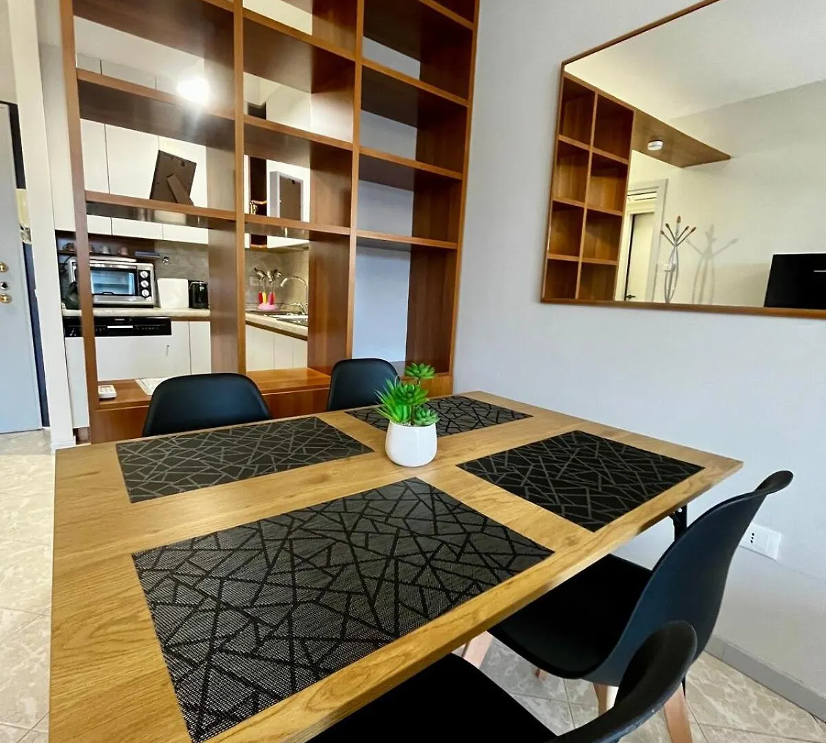 Kristall Lago Pool View By Almanova Residenze Desenzano del Garda Apartment
