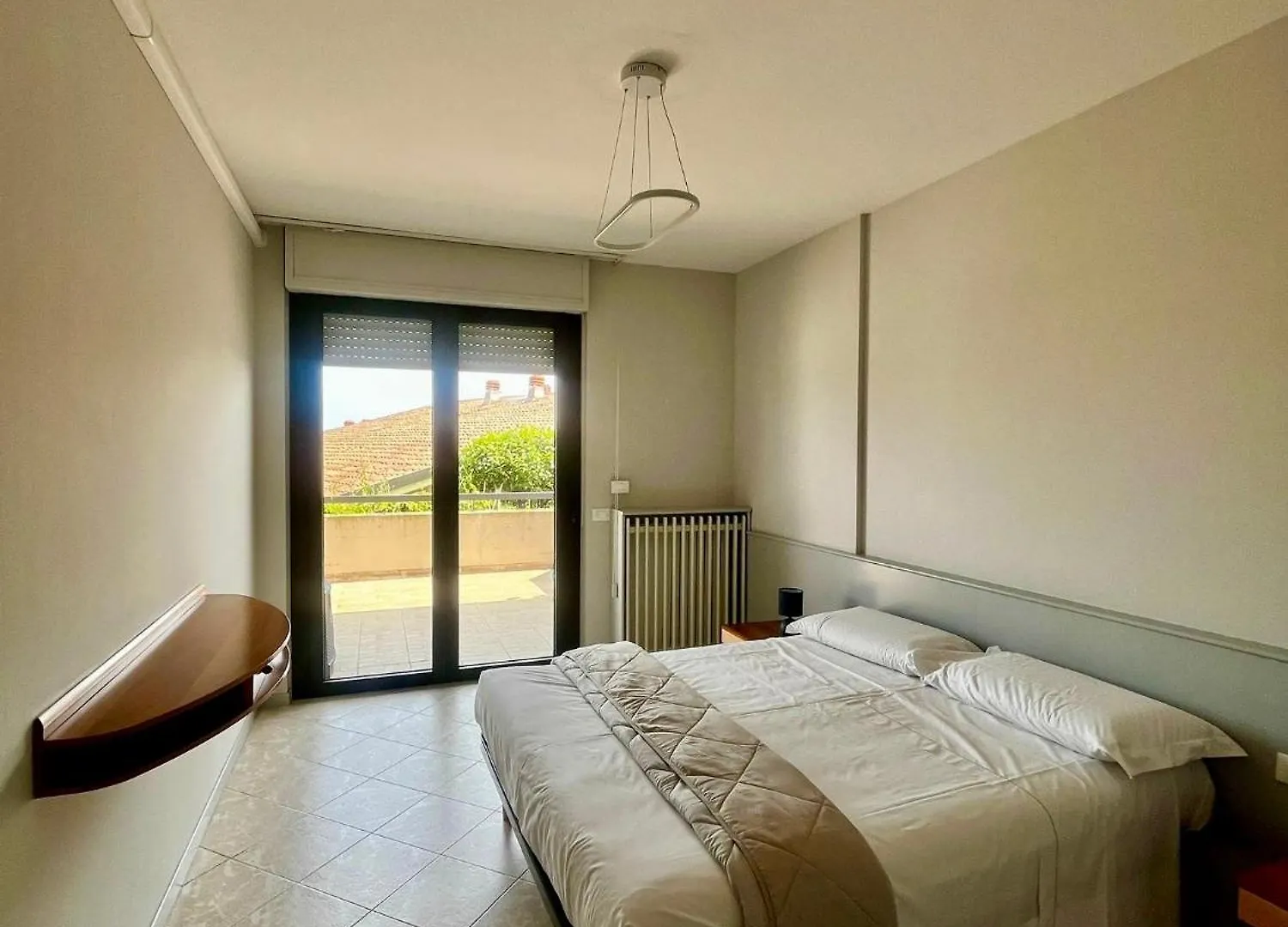 Kristall Lago Pool View By Almanova Residenze Desenzano del Garda 0*,  Italien